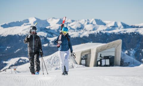 Zwei Skifahrer